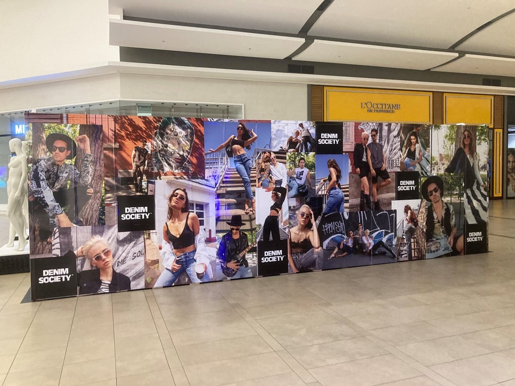 Parcel Pick Up Kiosks Display