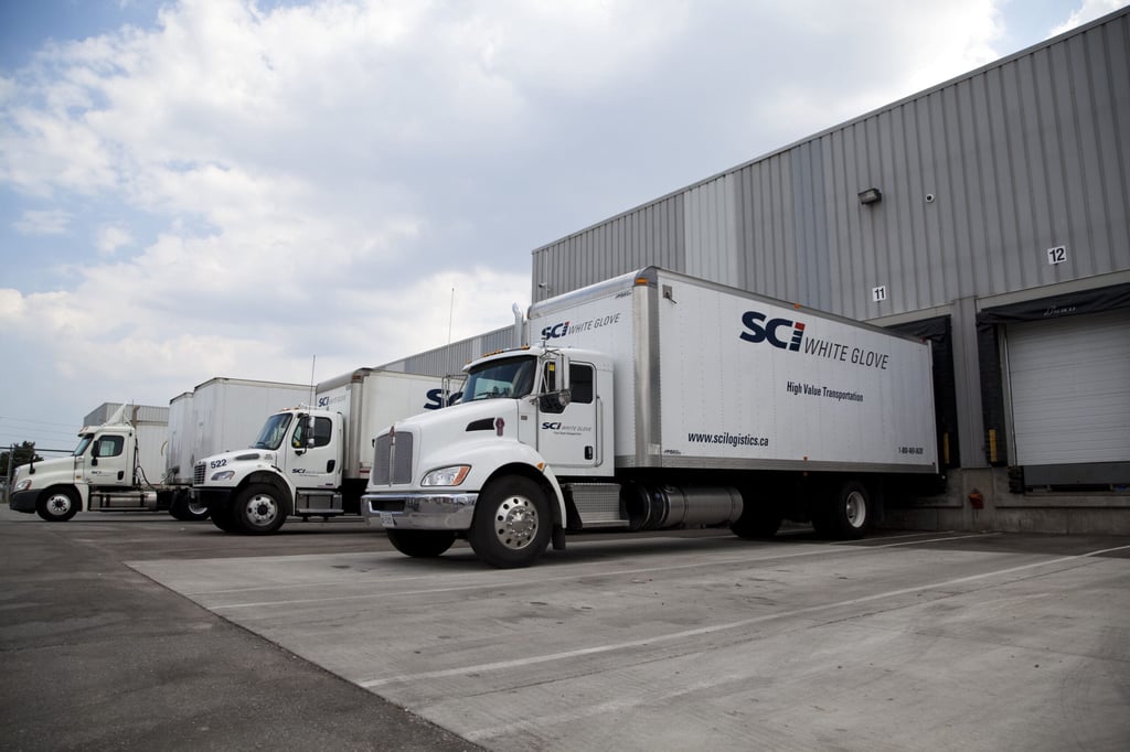 white glove delivery transportation